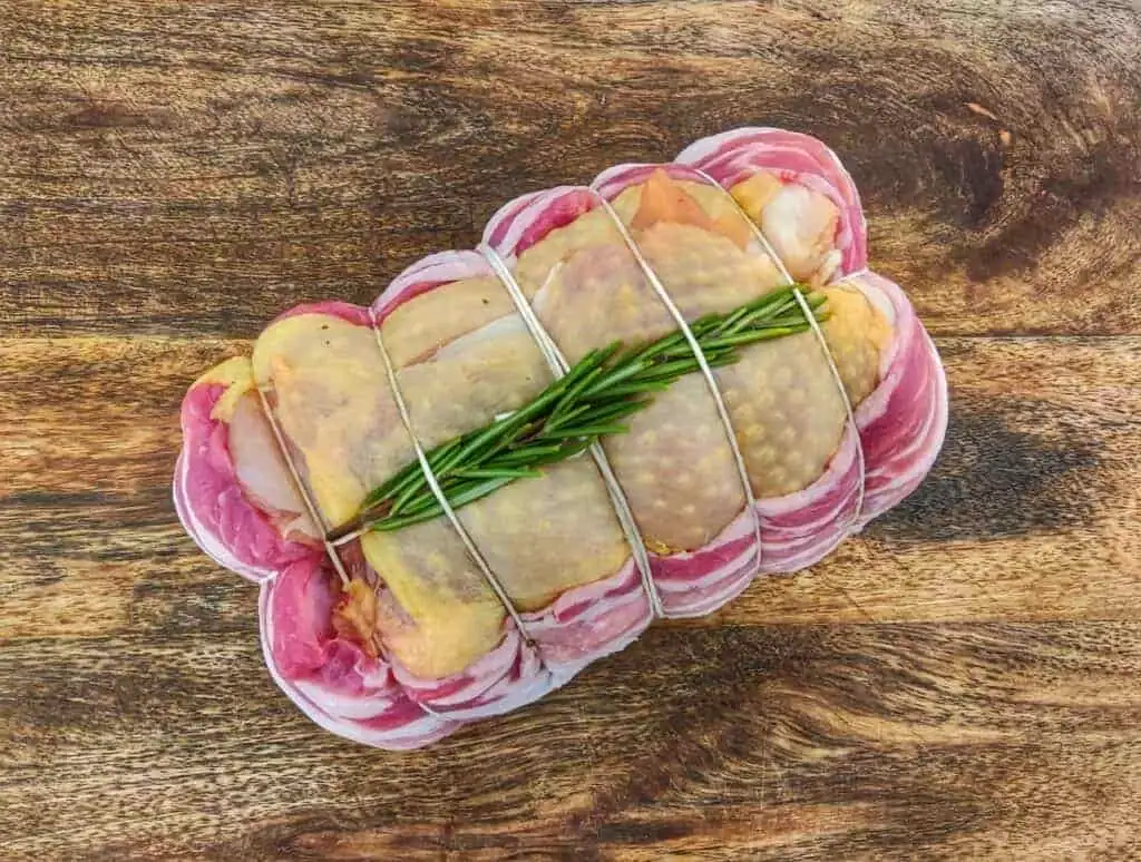 Arrosto di pollo farcito