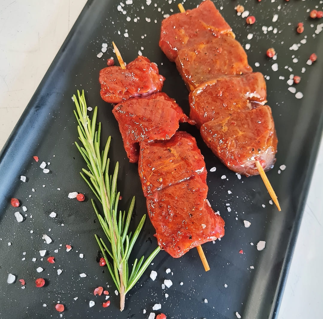 Spiedini di Black Angus marinati in salsa BBQ artigianale