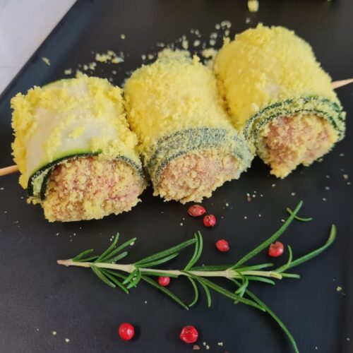 involtini di zucchina e salsiccia
